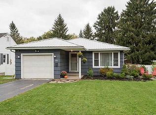 286 Parkdale Ave, East Aurora, NY 14052