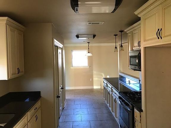 3rd image of 5011 Coronado Dr