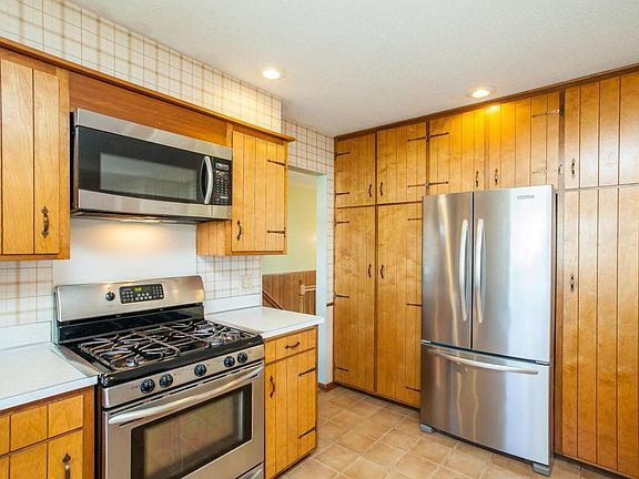 4th image of 211 Dotson Dr