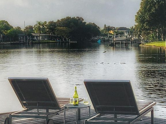 2nd image of 9482 Sun Isle Dr NE