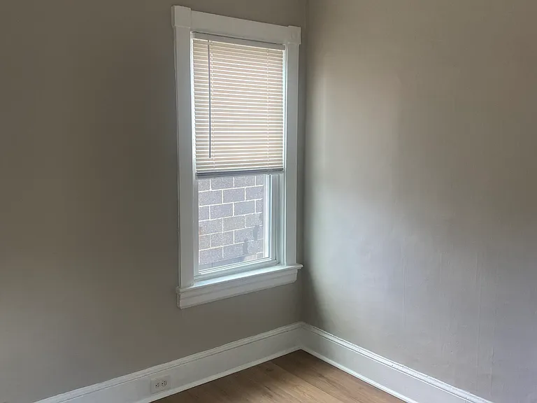 735 Market St — Photo 17