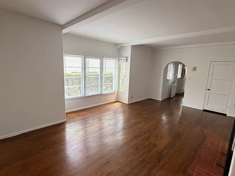 923 Ocean Ave #2 — Photo 15
