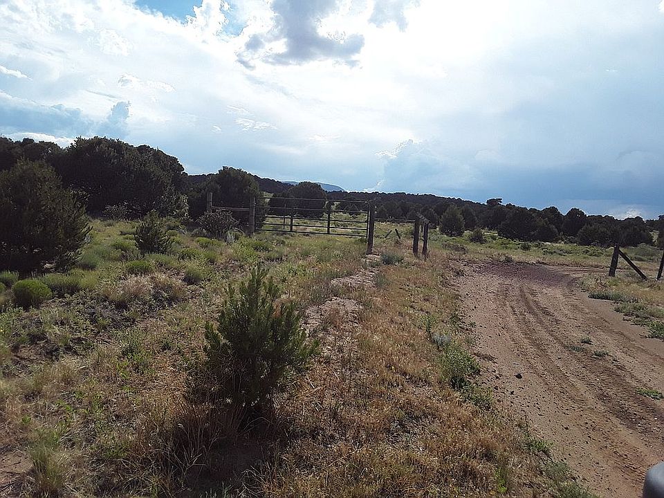 Entrance Gate West view