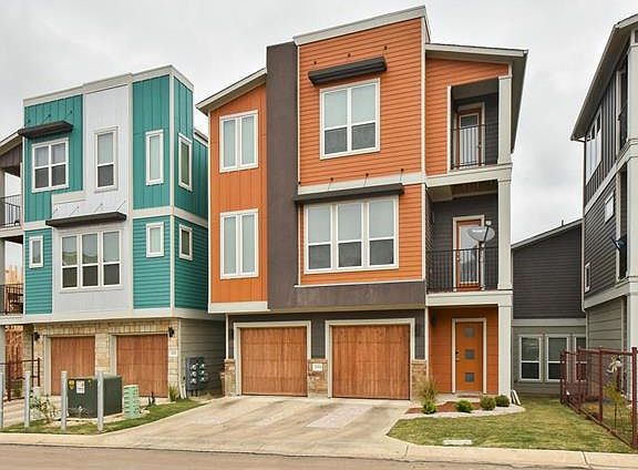 3rd image of 2004 Dinsdale Ln #152C