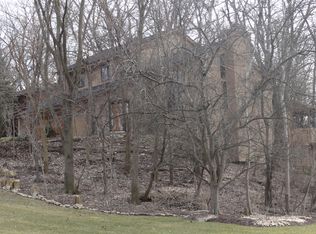 205 Edinburgh Ct, Bolingbrook, IL 60440