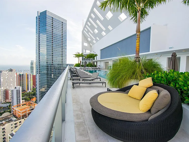 1300 Brickell Bay Dr #2900 — Photo 36