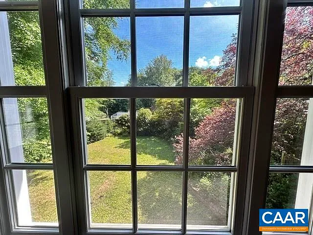 1618 Oxford Rd — Photo 27