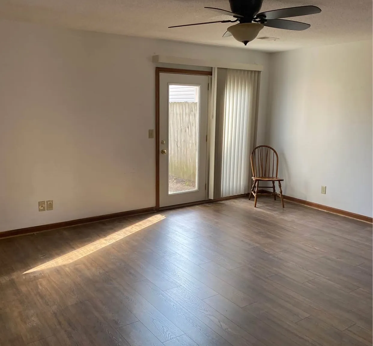 915 Stapp Dr — Photo 1