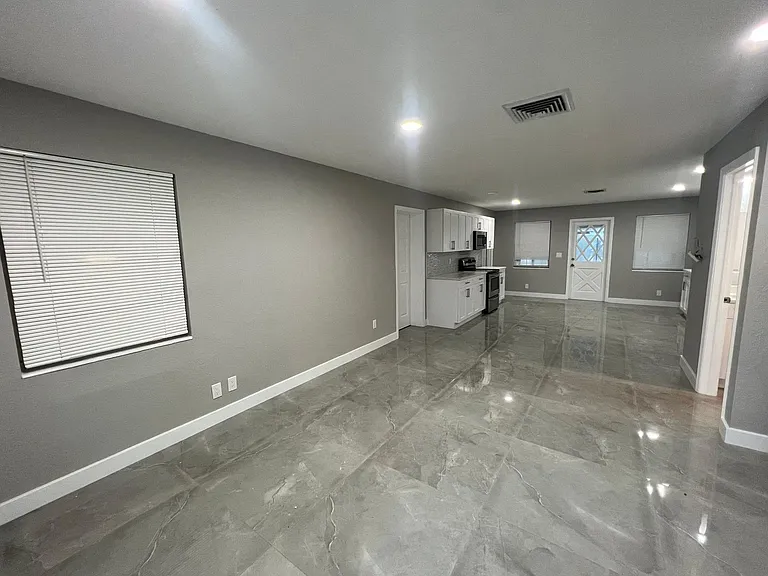 129 Euclid Blvd — Photo 7