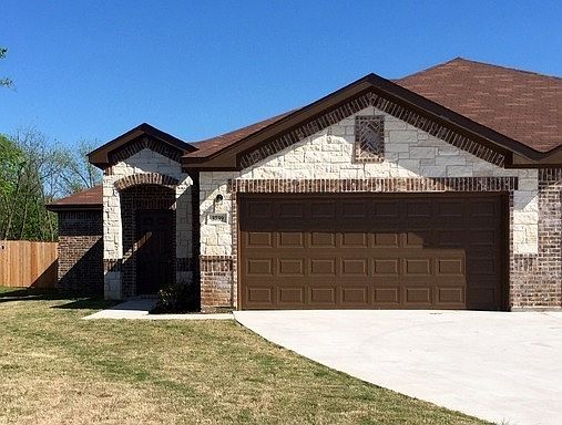1st image of 3739 Vista Cove Dr
