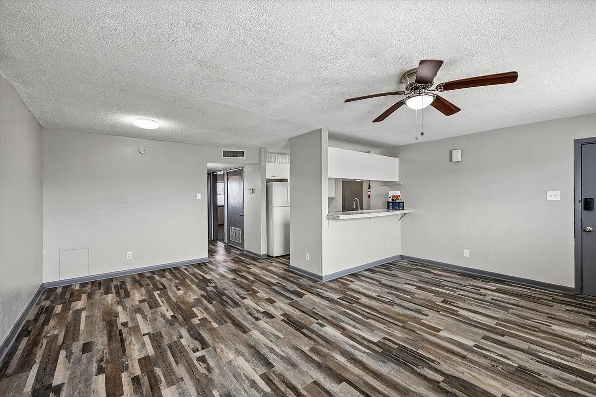320 Market Street - 1 — Photo 3