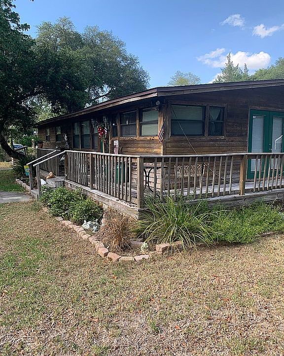 Side Front- view of deck