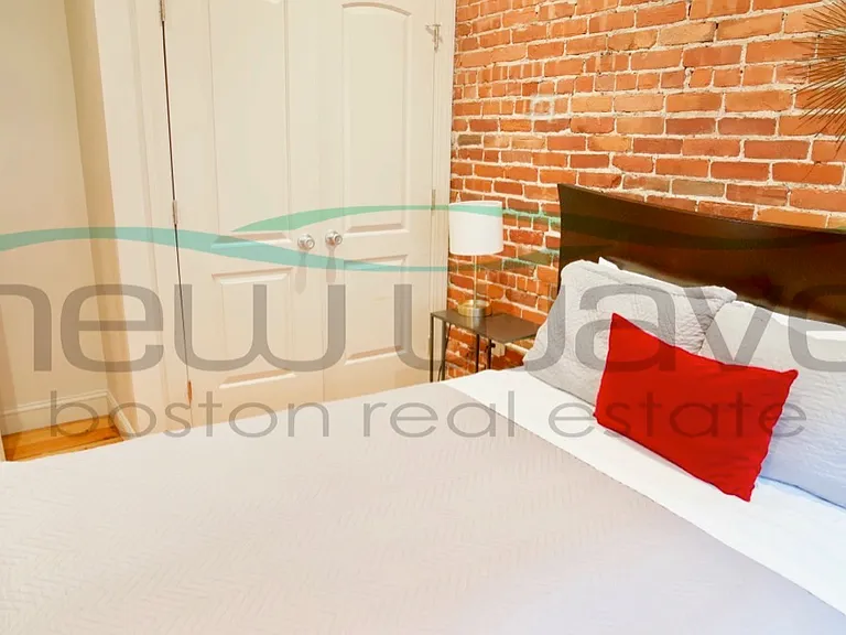17 Garrison St #9 — Photo 9