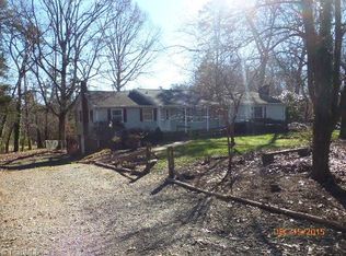 4920 Skylark Rd, Pfafftown, NC 27040