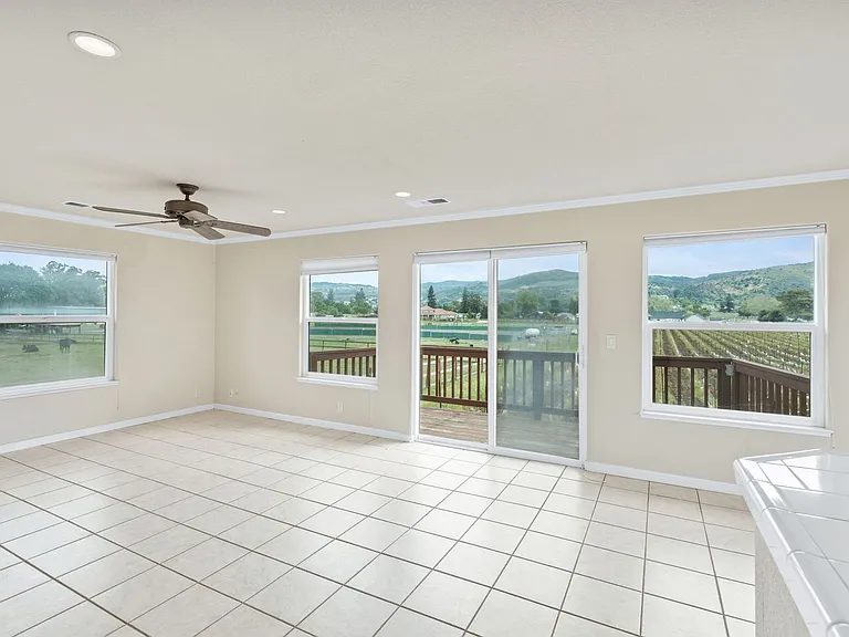 1291 Monticello Rd — Photo 10