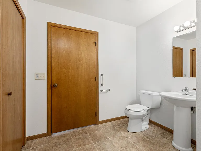 39989 Robinson St #1 — Photo 14
