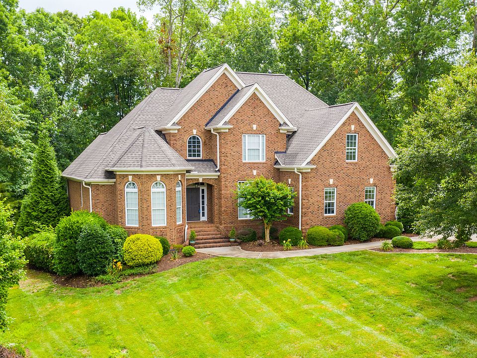 1st image of 1053 Rolling Park Ln