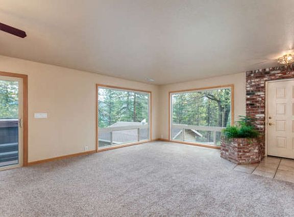 4th image of 131 Meadowlark Ct