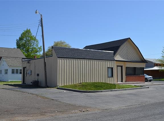 3rd image of 330 Broadway Ave N