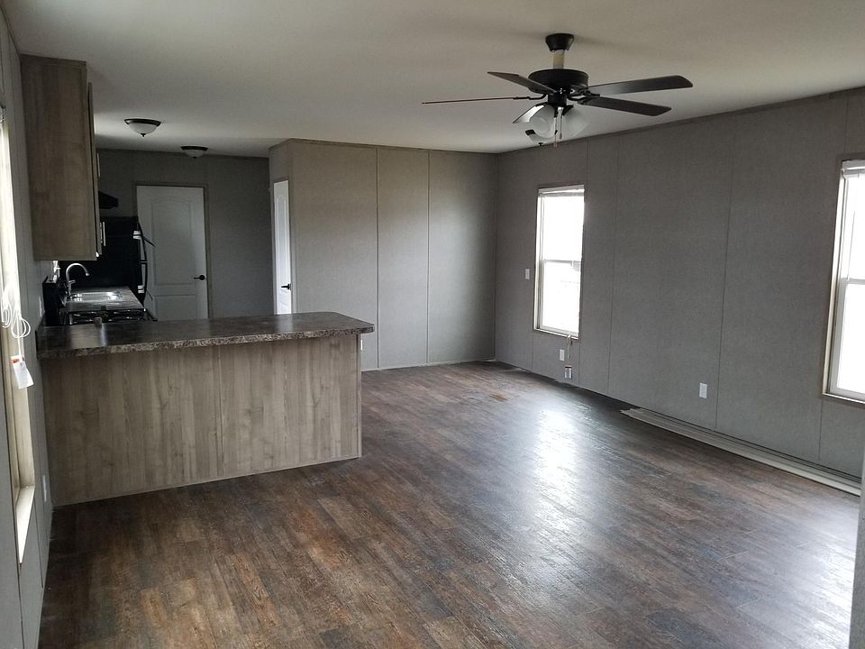 2nd image of 808 S 3rd St