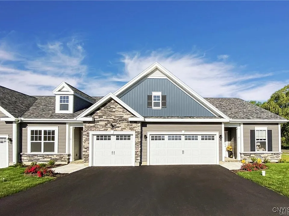 20 Blue Heron Way