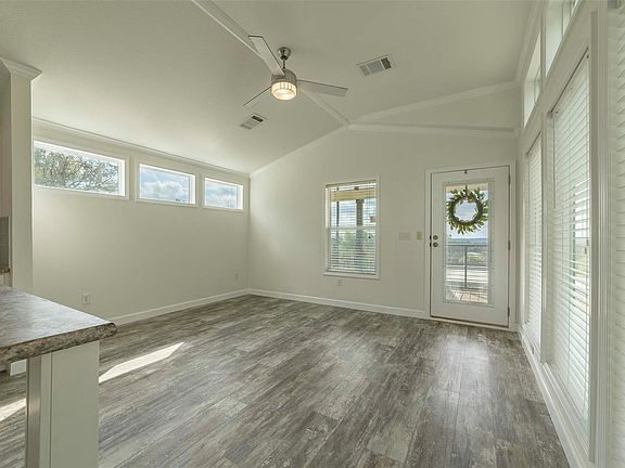 5th image of 3810 County Road 410
