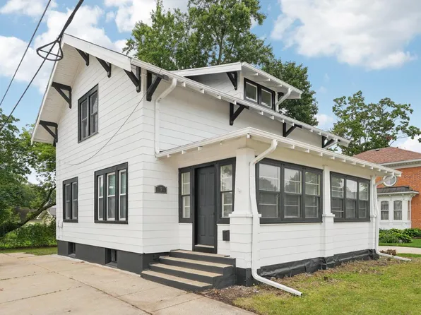 7 West Geneva STREET, Elkhorn, WI 53121