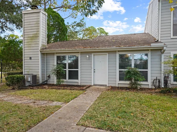 8 Hideaway Dr, Friendswood, TX 77546