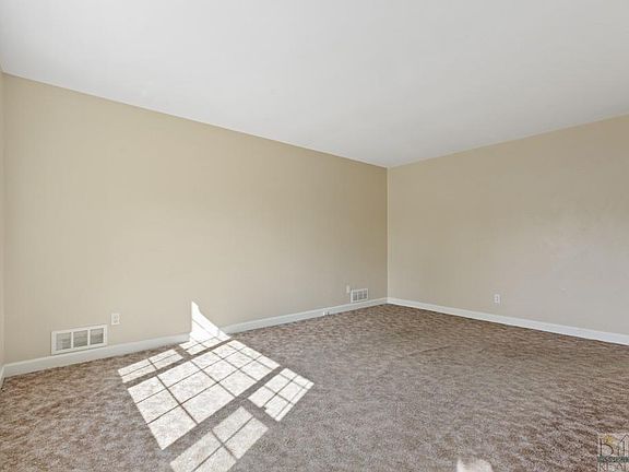 3rd image of 4203 Phillip St