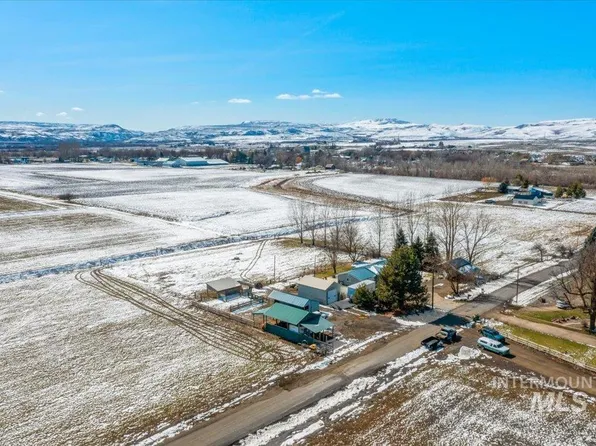 2547 N School Rd, Midvale, ID 83645