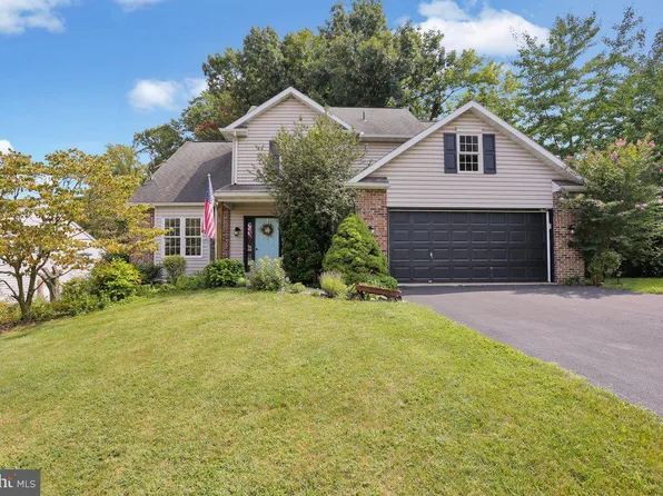 201 Slichter Dr, Mohnton, PA 19540