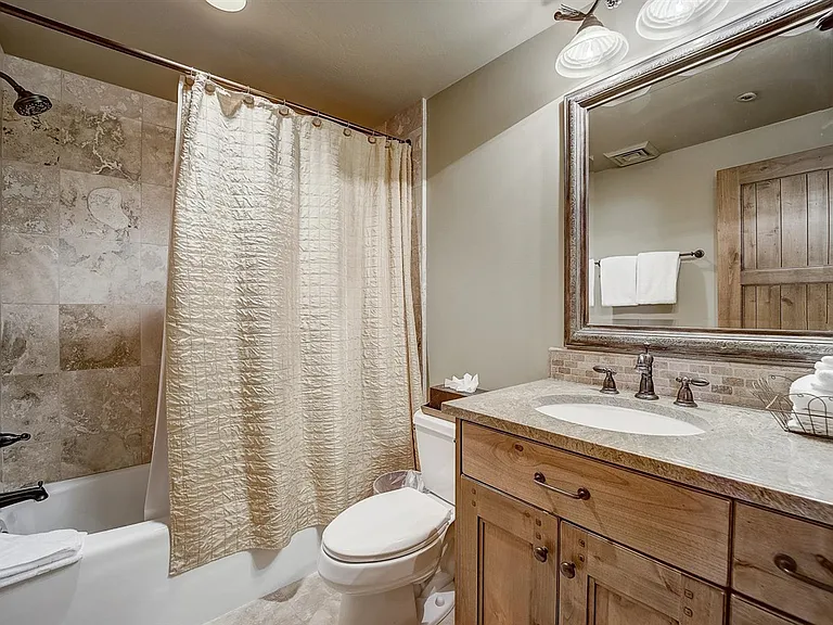 7580 Royal St E #24 — Photo 18
