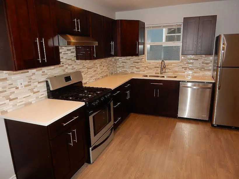 2 bed, 1000 sqft, $2,950 — Photo 3