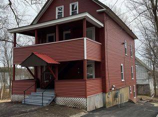 59 Oak St, Dover, NH 03820