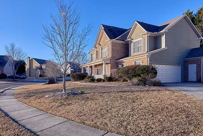 5 bed, 4.0 bath, 2931 sqft, $2,599 — Photo 2