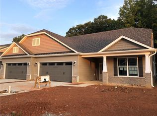 3409 Amber Meadows Rd #6, High Pt, NC 27265