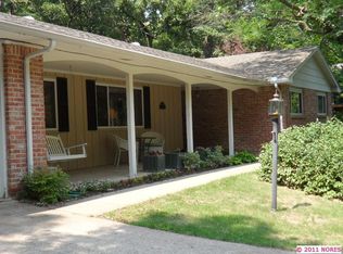 945 Briarwood Dr, Bartlesville, OK 74006