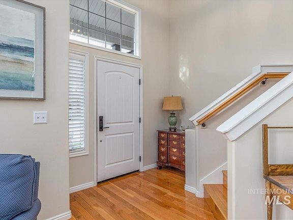 4th image of 1762 E Summerfalls Dr