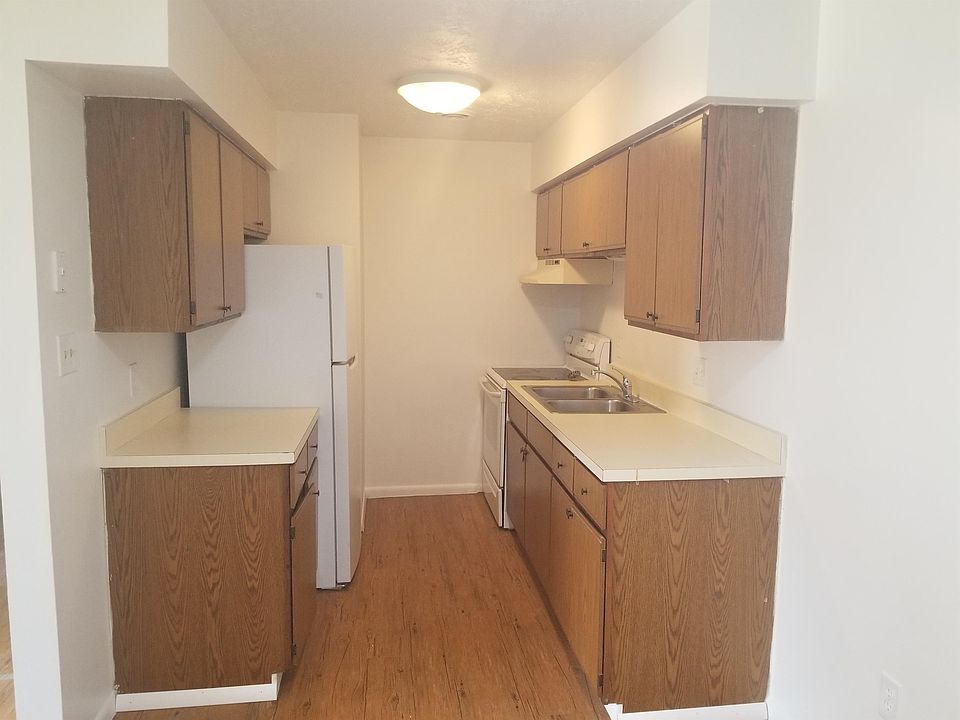 1st image of 325 Cherrydale Ave Front 2