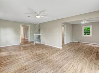2368 W Evergreen Dr, Pacific, MO
