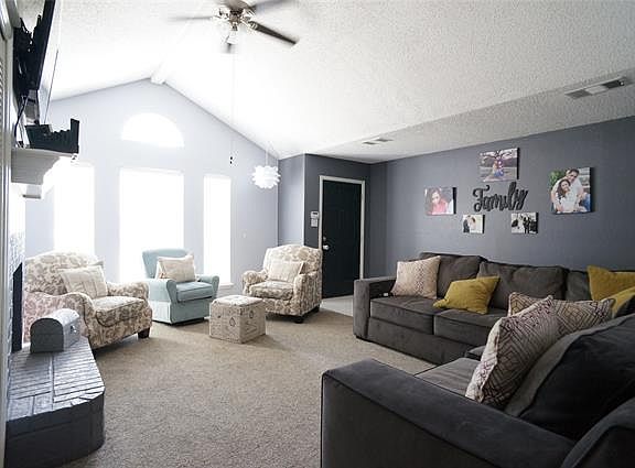2nd image of 6702 Canyon Creek Dr