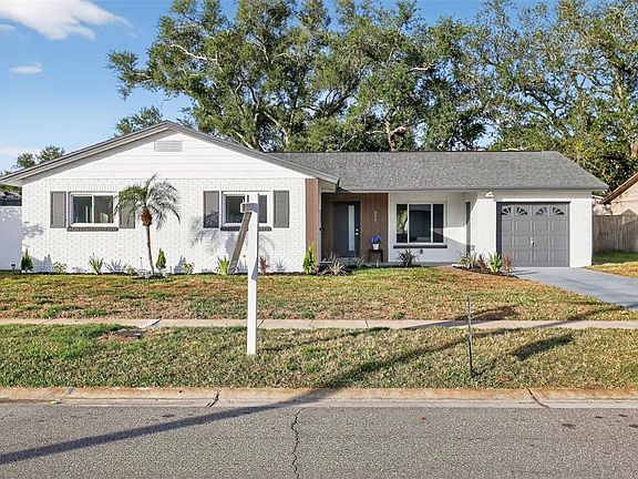 4th image of 8317 Boxwood Dr