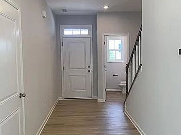 835 Oak Center Dr