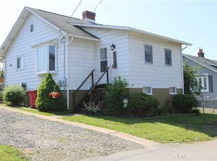212 Meadowview Dr, Latrobe, PA 15650