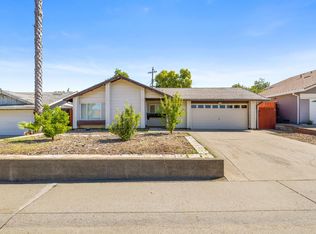 2203 River Trails Cir, Rancho Cordova, CA 95670