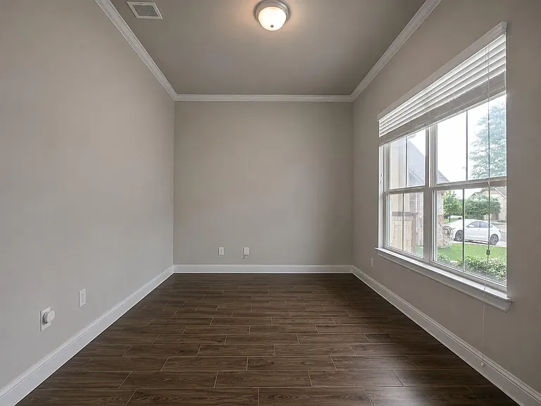 3112 Bouchette Cv — Photo 3