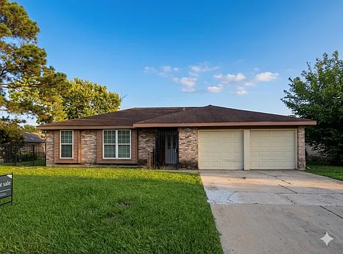 7303 Shiner Ln Photo 1