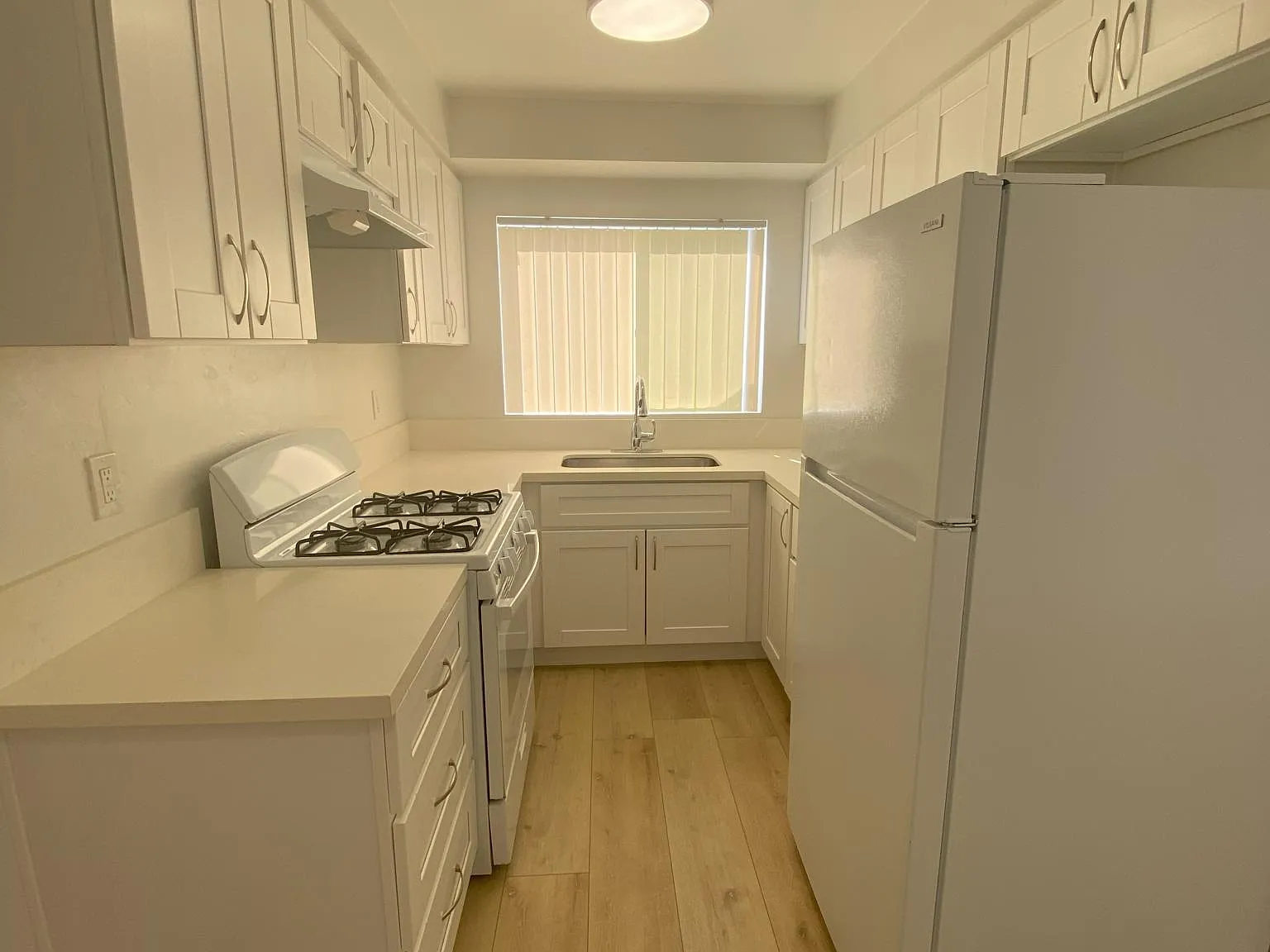 1 bed, $1,900 — Photo 4