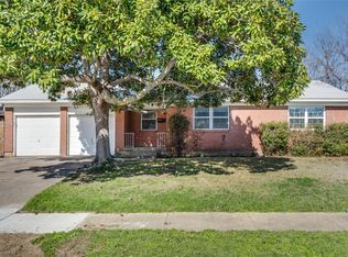 3071 Mark Twain Dr, Farmers Branch, TX 75234