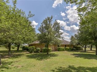 262 Robnett Rd, Waxahachie, TX 75165
